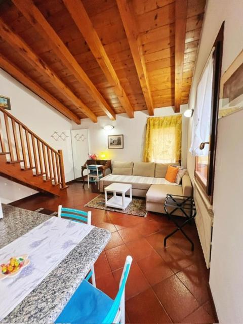 Holiday Treviso Suite Venezia ภายนอก รูปภาพ